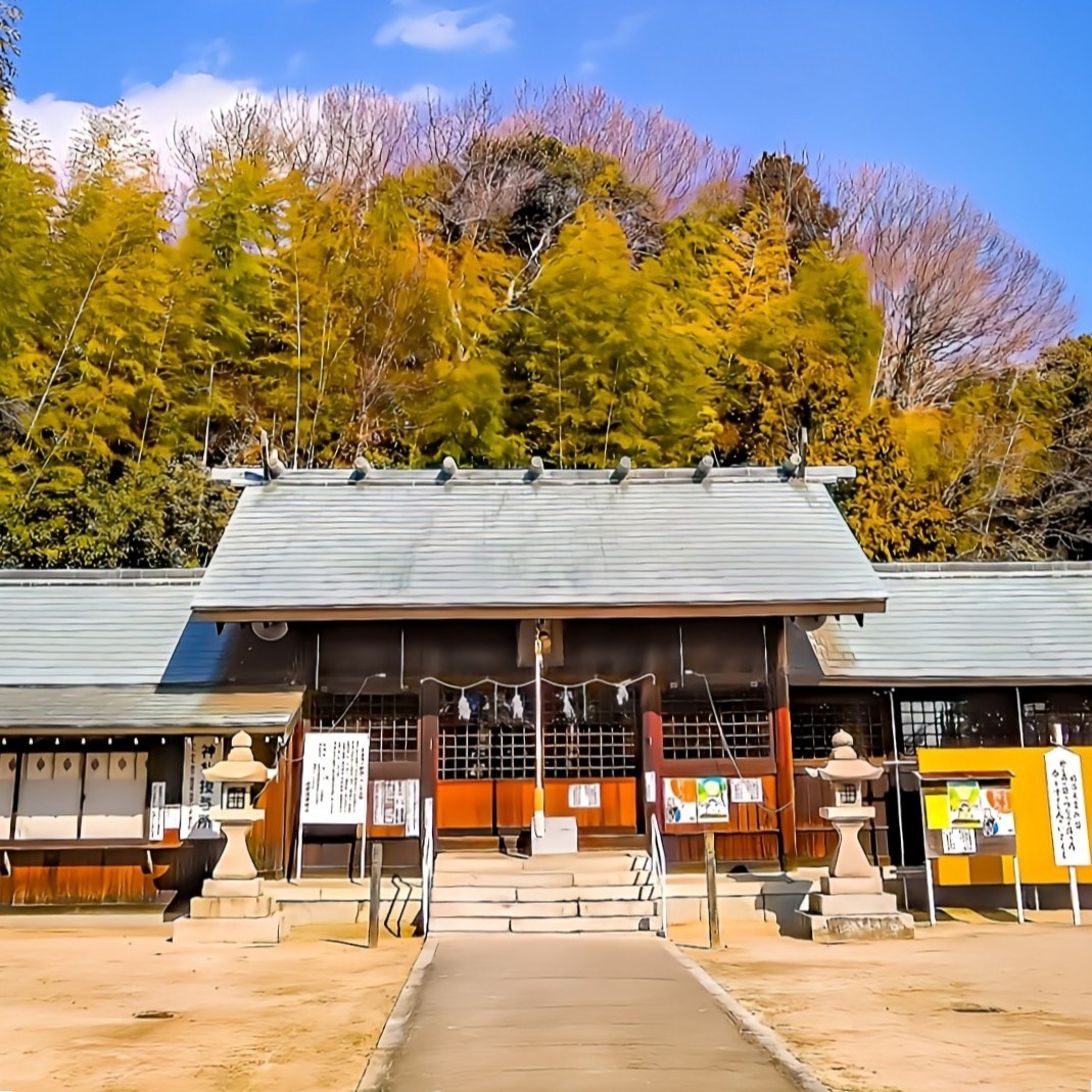 岩国護国神社も、関所山招魂場(せきしょさんしょうこんじょう、岩国市今津町鎮座)