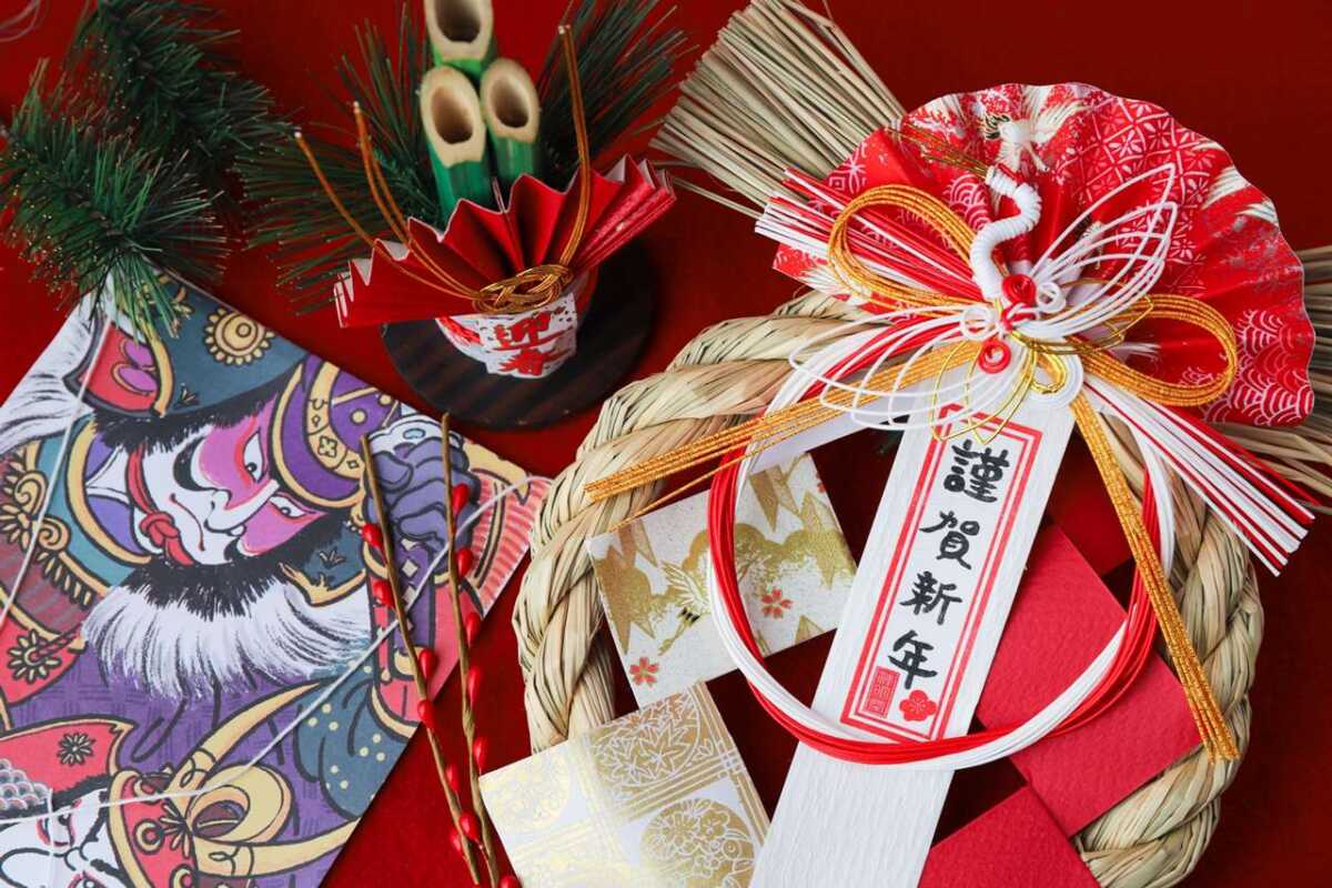 正月飾りはいつからいつまで?玄関や神棚で縁起の良い新年を