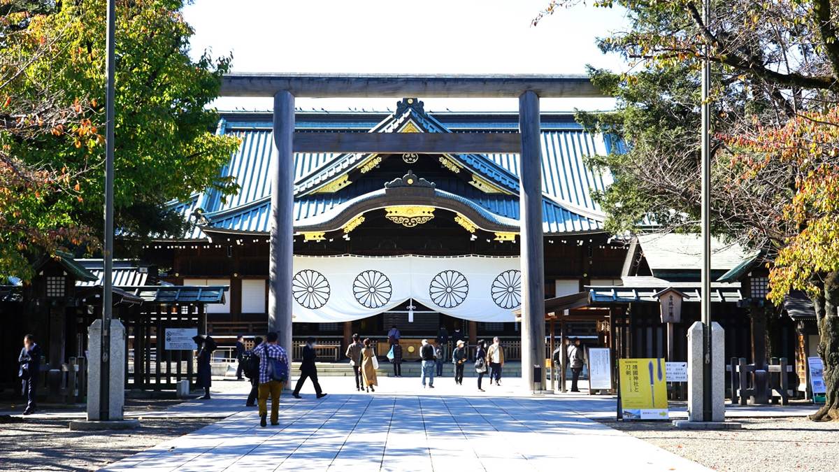靖国神社の参拝はなぜ問題になる?戦争より古い歴史からわかりやすく解説